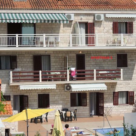 Apartments Bezmalinovic 2 Bol Ngoại thất bức ảnh