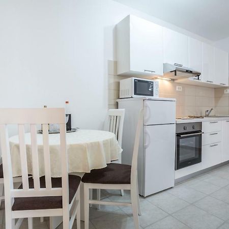 Apartments Bezmalinovic 2 Bol Ngoại thất bức ảnh