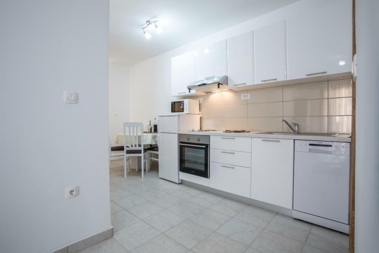 Apartments Bezmalinovic 2 Bol Ngoại thất bức ảnh